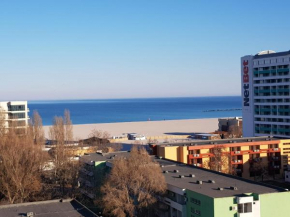 Sunset Boulevard Apartment Mamaia